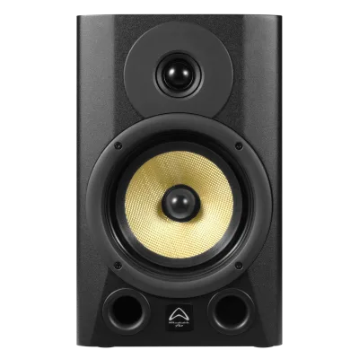 Diamond-Studio-7BT-1.webp